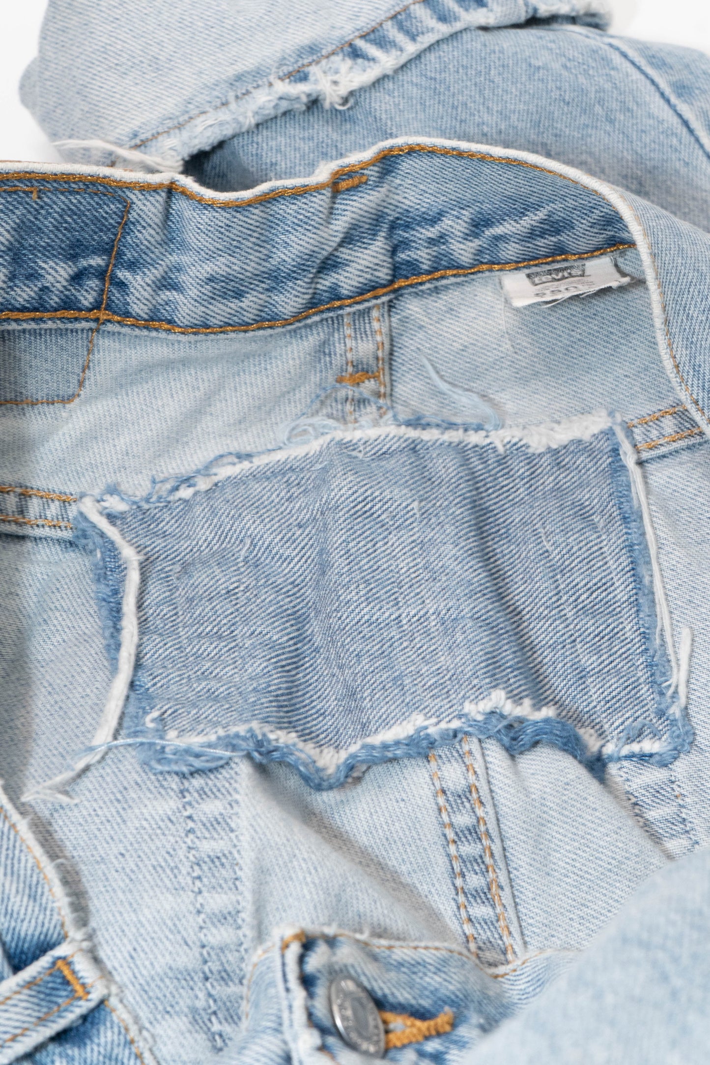 Vintage Levi's 550 Light Wash Jeans